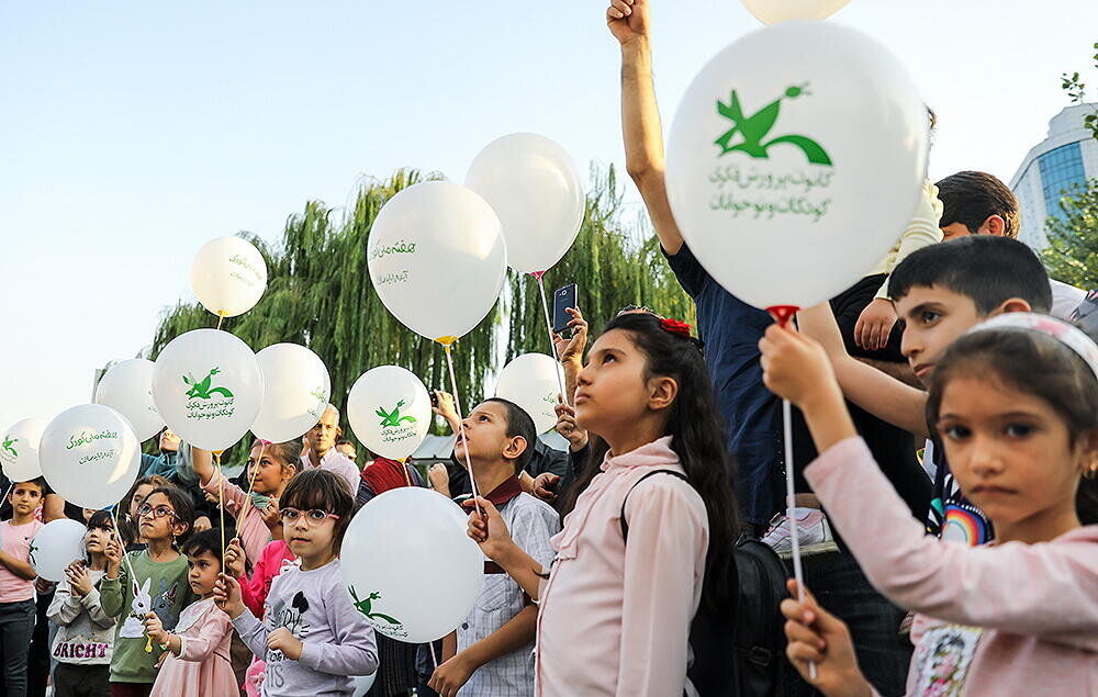 اجرای ۵۵ برنامه پستی و سیار به مناسبت هفته ملی کودک در همدان