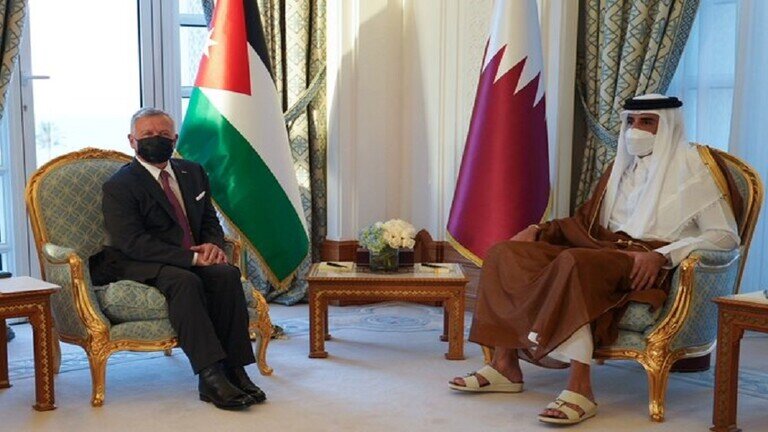 امضای توافقنامه سرمایه گذاری بین اردن و قطر در سفر ملک عبدالله دوم به دوحه