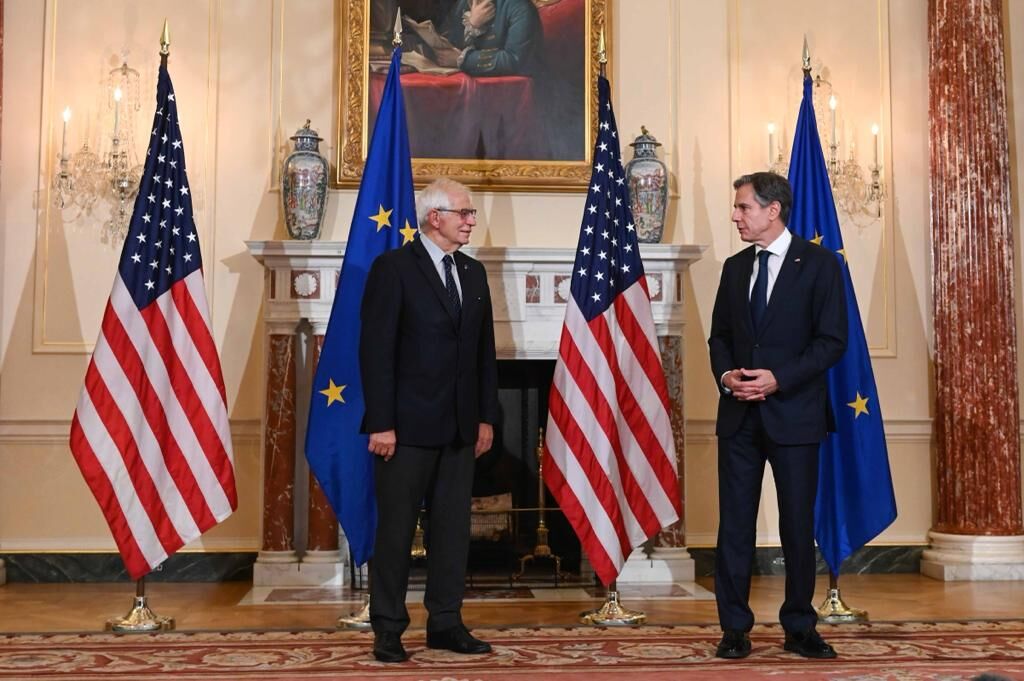 بورل و بلینکن درباره توسعه همکاری‌های اروپا و آمریکا رایزنی کردند