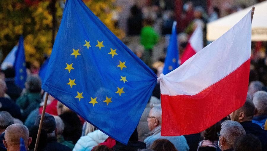 لهستانی‌ها در حمایت از عضویت در اتحادیه اروپا به خیابان آمدند