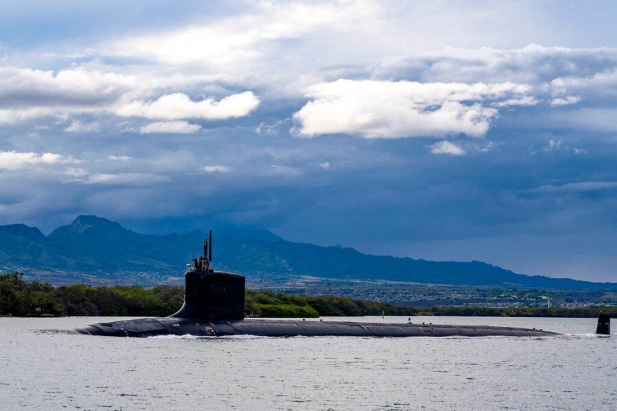 متهمان به فروش اسناد زیردریایی هسته ای آمریکا دستگیر شدند